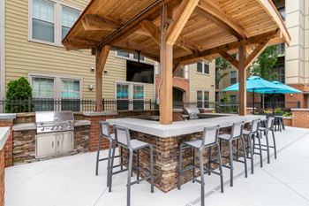 Outdoor Grilling & Entertainment